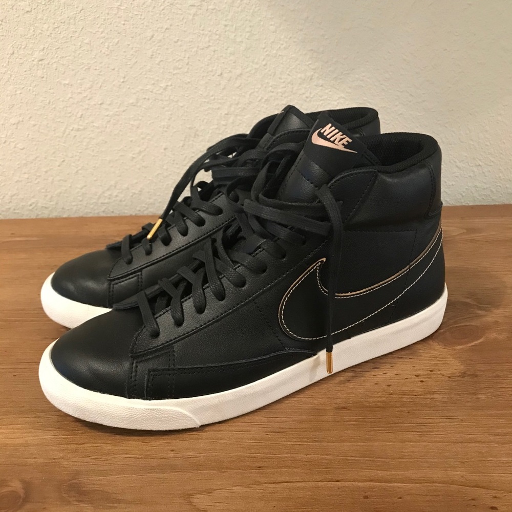 Nike Men’s Sneakers